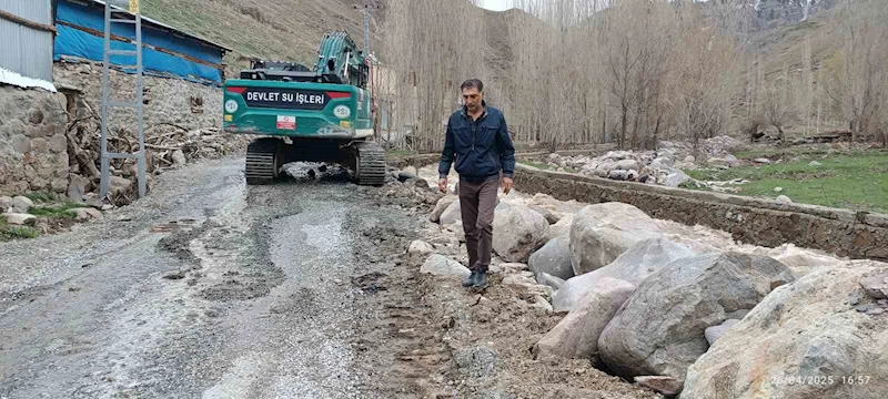 Köylülerin imdadına DSİ ve belediye yetişti
