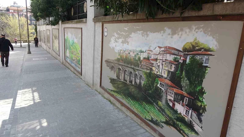 Trabzon’u çizdiği motiflerle güzelleştiriyor
