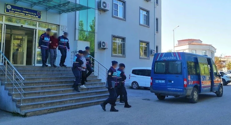 Gaziantep’te 632 adet uyuşturucu hap ele geçirildi: 3 şahıs tutuklandı
