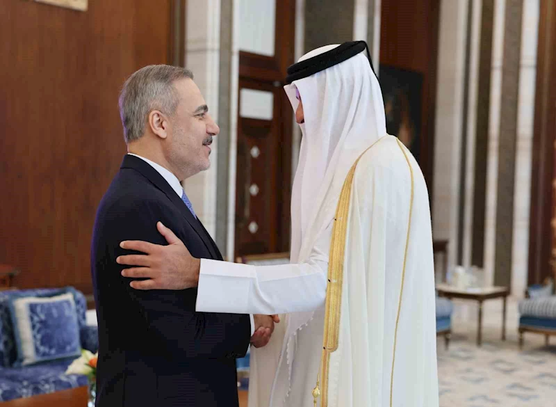 Dışişleri Bakanı Fidan, Katar Emiri Hamed Al Thani ile görüştü

