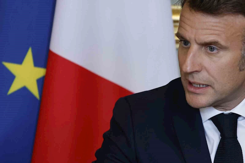 Macron: 
