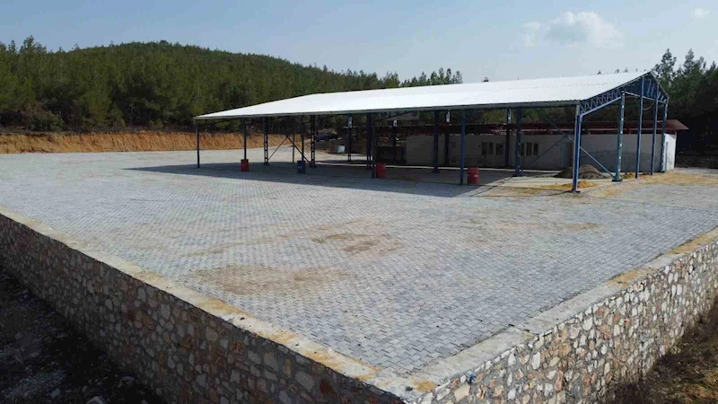 Çamlıdere ve Örentaht Sosyal Tesis ve Düğün Salonu çevre düzenlemesi tamamlandı
