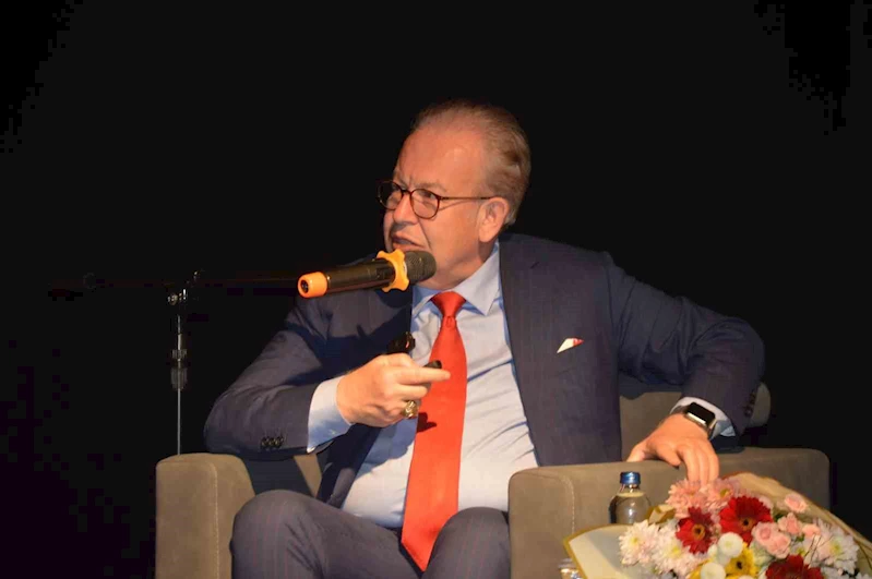 Müstafi Tümamiral Doç. Dr. Cihat Yaycı: 