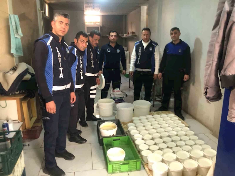 Hatay’da sağlıksız şartlarda üretilen 220 kilo süt ve süt ürünleri imha edildi
