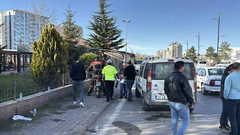 Şüpheli aracı takip ederken kazaya karışan 2 polis memuru yaraladı
