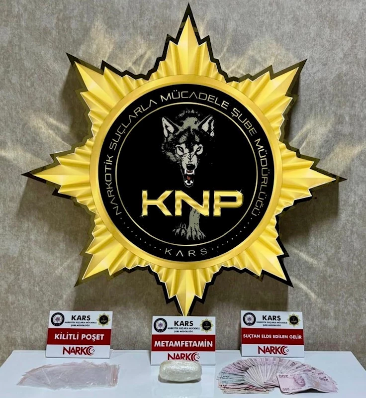 Kars’ta uyuşturucu taciri 2 kişi tutuklandı
