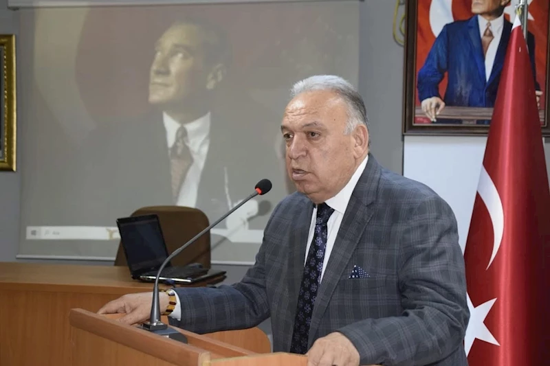 Kuruyan Marmara Gölü 3 ilçenin çiftçisini endişelendiriyor
