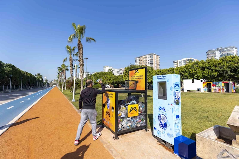 Mersin sahilleri plastiksiz geleceğe hazırlanıyor
