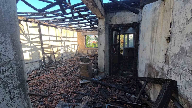 Karabük’te ev yangını
