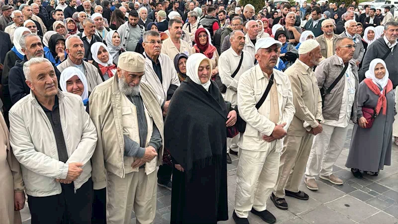 Kayseri’de ilk hac kafilesi dualarla uğurlandı

