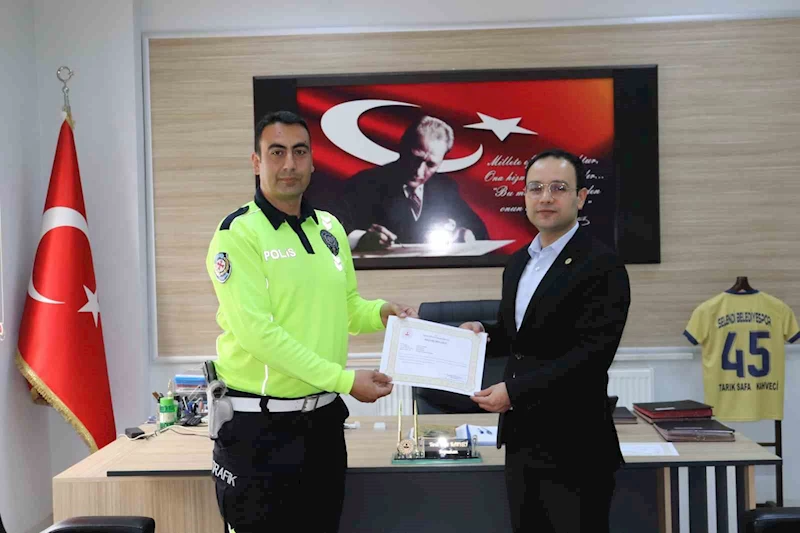 Selendi’de polis ve jandarma personeline başarı belgesi verildi
