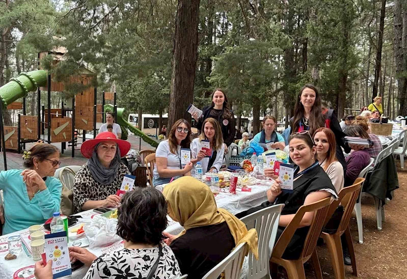 Menteşe’deki piknik etkinliğinde vatandaşlar bilgilendirildi
