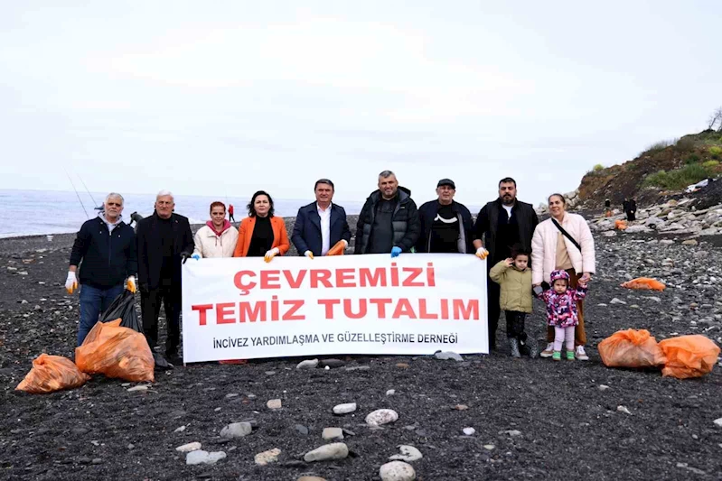 İncivez Derneği’nden sahil temizliği etkinliği
