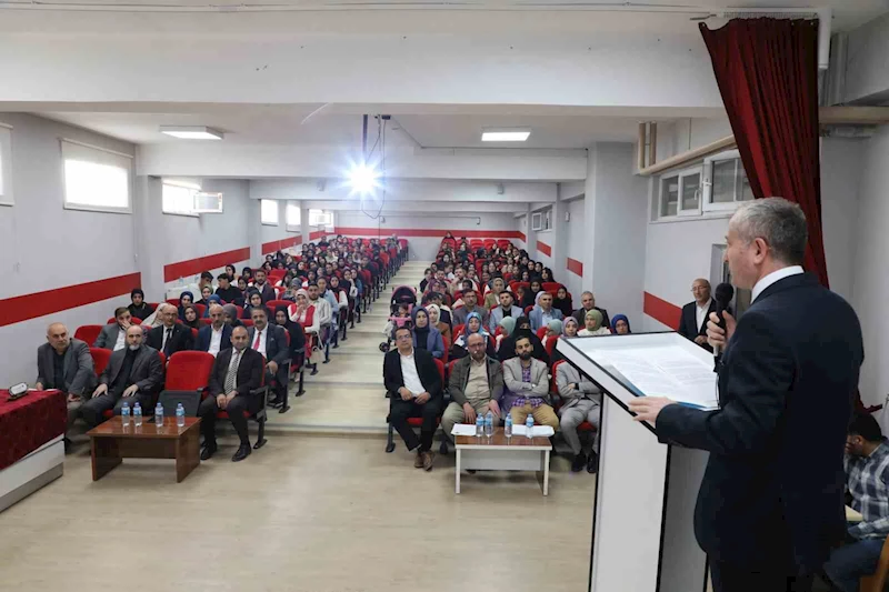 Ağrı’da Arapça Bilgi ve Etkinlik Yarışmaları il finali gerçekleştirildi
