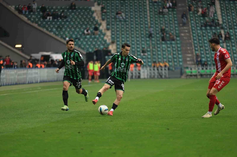 Trendyol 1. Lig: Kocaelispor: 4 - Ankara Keçiörengücü: 1 (Maç sonucu)
