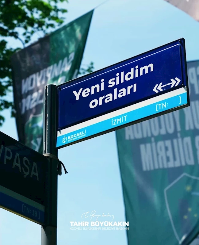 Trafik levhalarında anne sözleri

