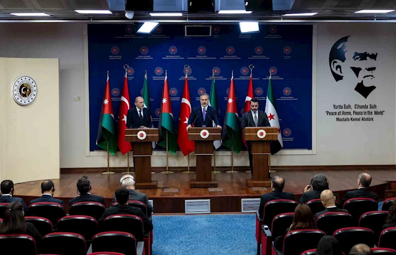 Dışişleri Bakanı Fidan, Ürdünlü ve Suriyeli mevkiidaşları ile ortak basın toplantısında konuştu
