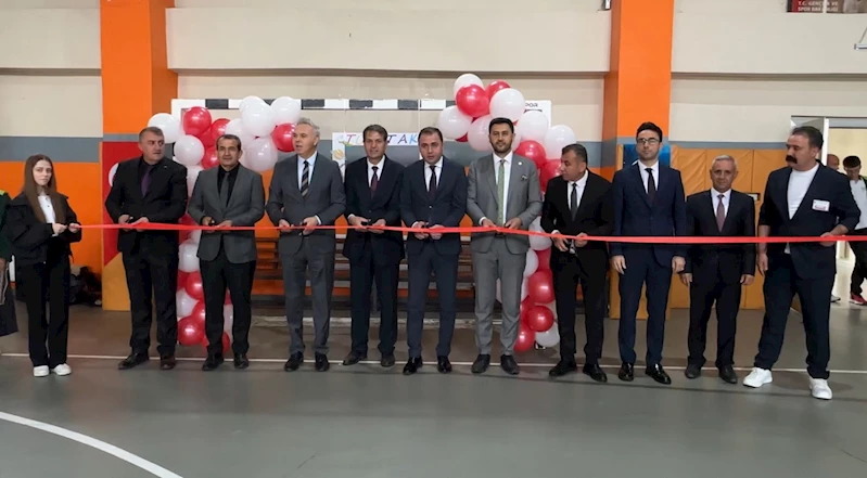Yüksekova Fen Lisesi öğrencilerinin projeleri göz kamaştırdı

