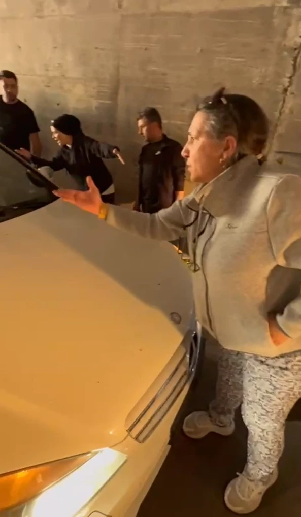 Alt geçitte sürücüler birbirine yol vermeyince trafik kilitlendi
