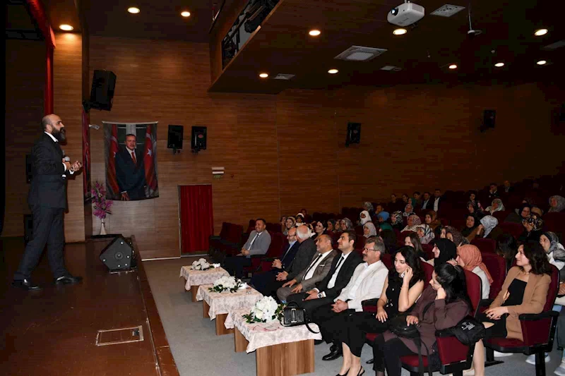Vezirköprü’de Aile Buluşması Bilim Şenliği
