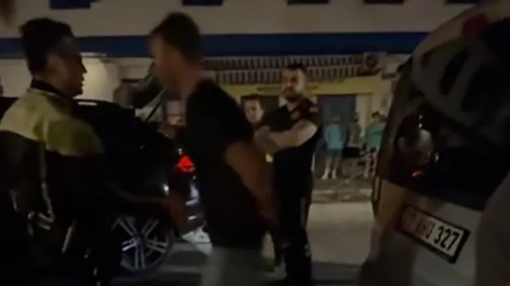 Alkollü sürücü, polise 
