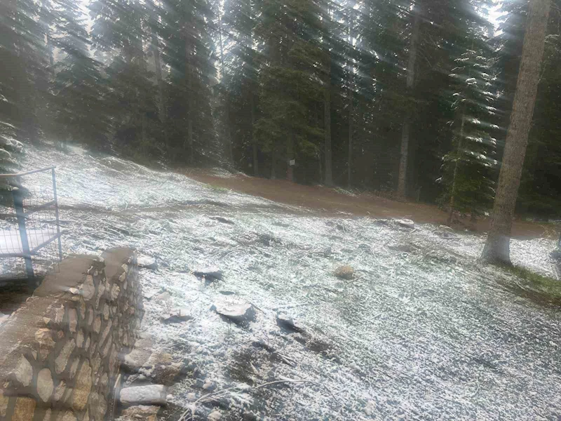 Kastamonu’da Mayıs ayının ortasında kar sürprizi
