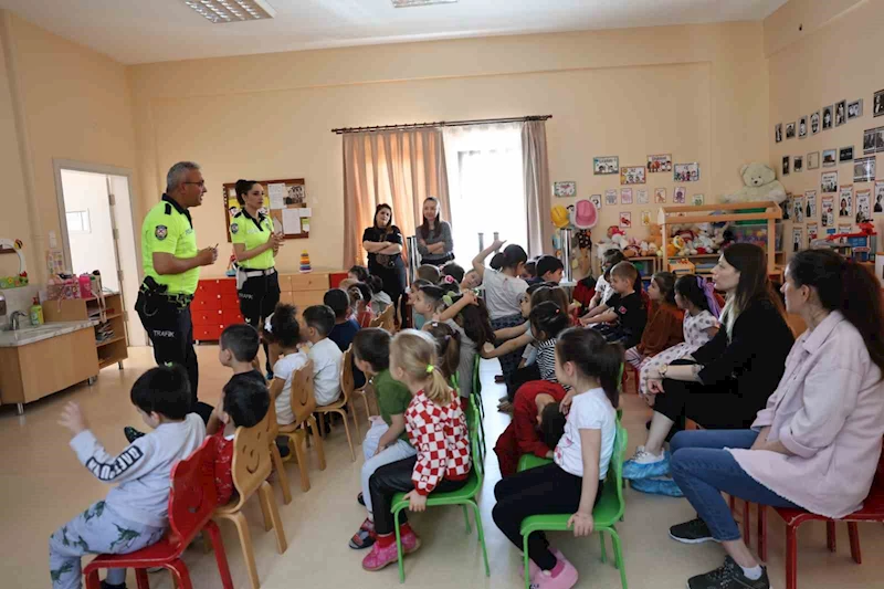 Es Çocuk Evi’nin minikleri trafik dedektifi oldu
