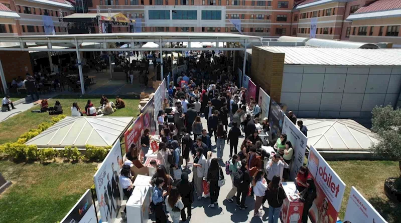 100’den fazla sektör, Kariyer Günleri’nde gençlerle bir arada
