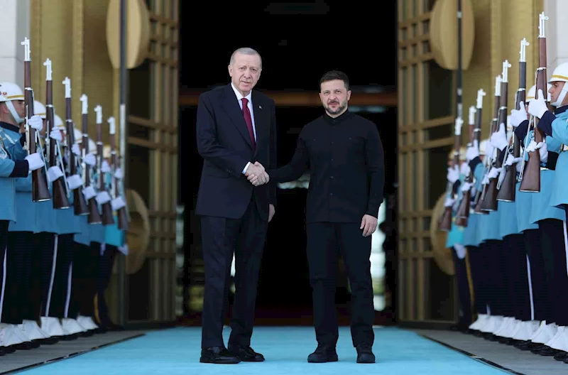 Cumhurbaşkanı Erdoğan, Ukrayna Devlet Başkanı Zelenskiy ile görüştü
