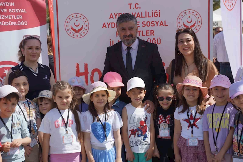 Aydın’da Aile Yılı kortej yürüyüşü yapıldı
