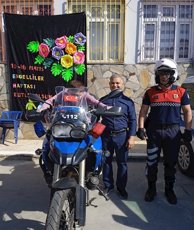 Sultanhisar’da ilkokul öğrencilerine jandarma tanıtıldı
