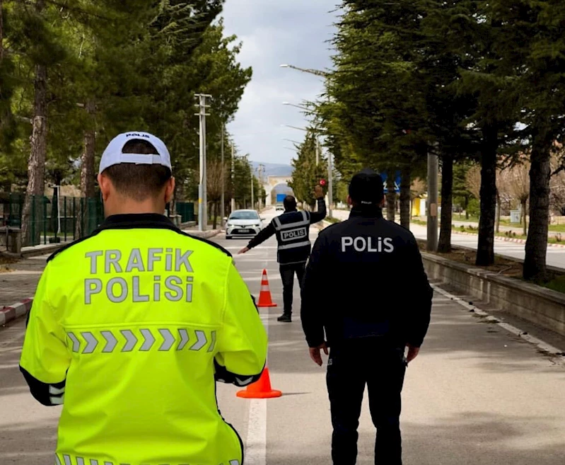 Isparta’da kurallara uymadığı tespit edilen 83 araca cezai işlem
