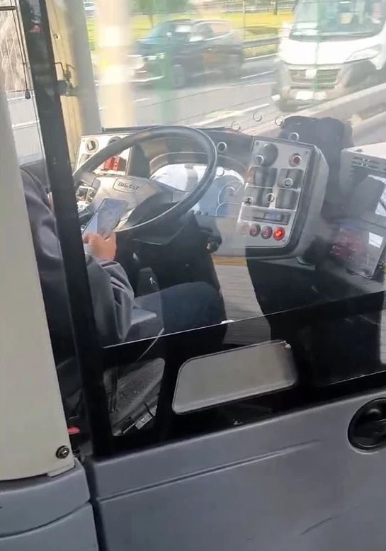 Metrobüs şoföründen 