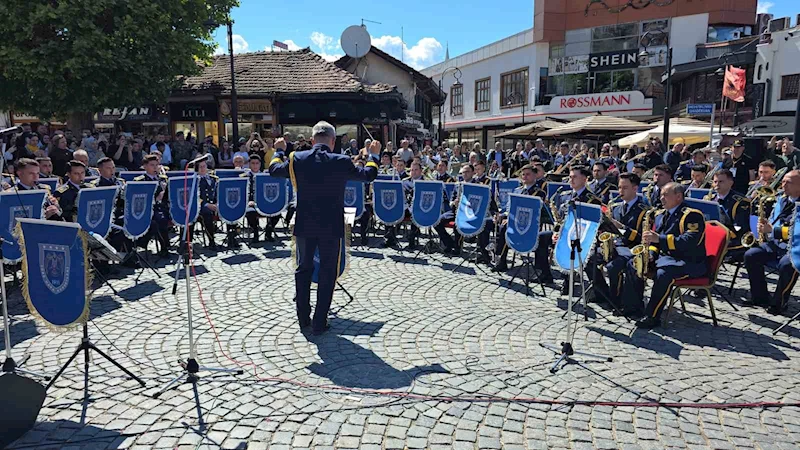 Kosova’da 19 Mayıs coşkusu: Türk Hava Kuvvetleri Komutanlığı Bandosu konser verdi

