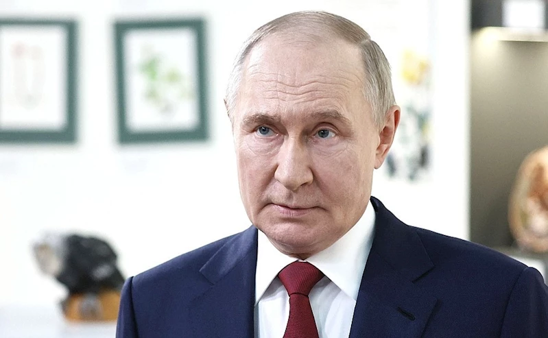 Trump ve Putin telefonda görüştü
