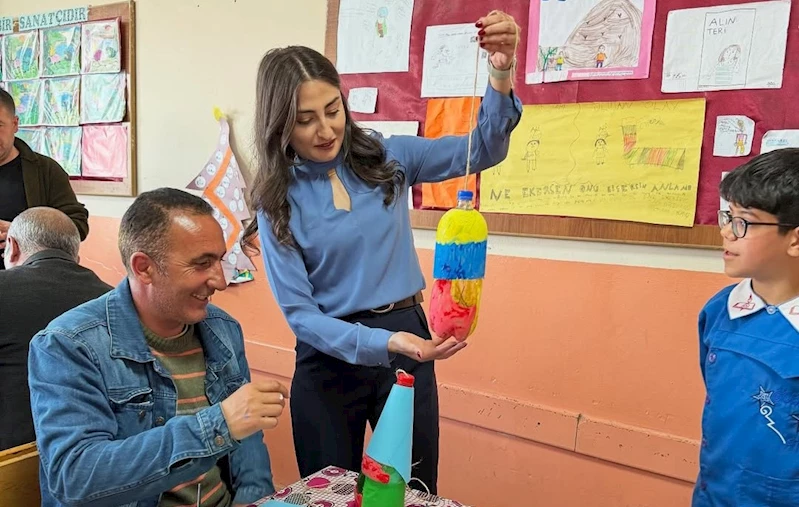 Aileler ve öğrenciler kuşlara yuva oldu
