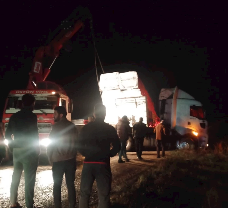 Aynı bölgede üç farklı tır kazası yaşandı
