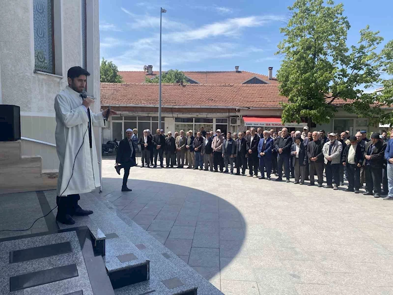 Yenice’de cuma namazı sonrası yağmur duası
