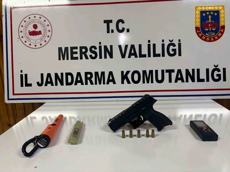 Aralarında eski valinin de bulunduğu 7 şahıs kaçak kazıdan yakalandı
