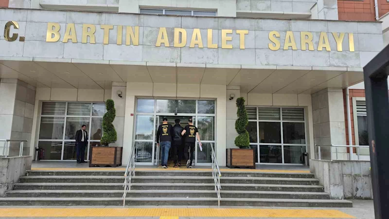 Bazada yakalandı, tutuklandı
