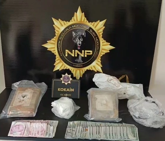 Niğde’de 2 kilo 600 gram uyuşturucu ele geçirildi
