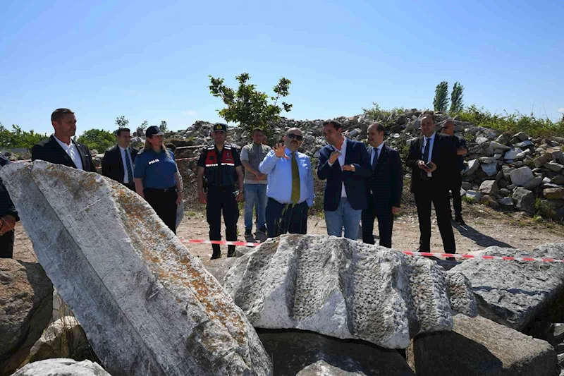 Vali Ustaoğlu’ndan Kyzikos Kazı Evi’ne ziyaret
