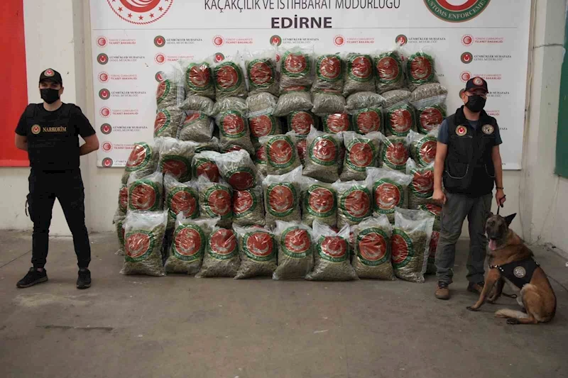 Gümrük Muhafaza ekiplerinden rekor uyuşturucu ve kaçak eşya operasyonu
