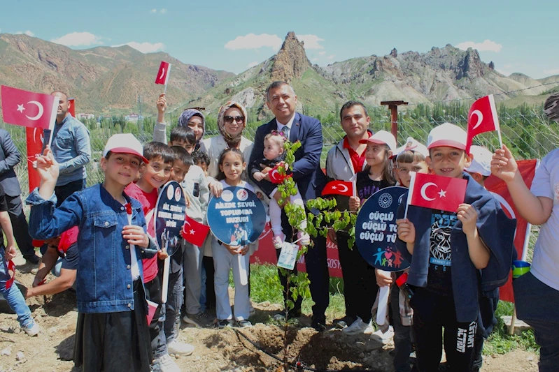 Tortum’da doğan her bebek için bir fidan

