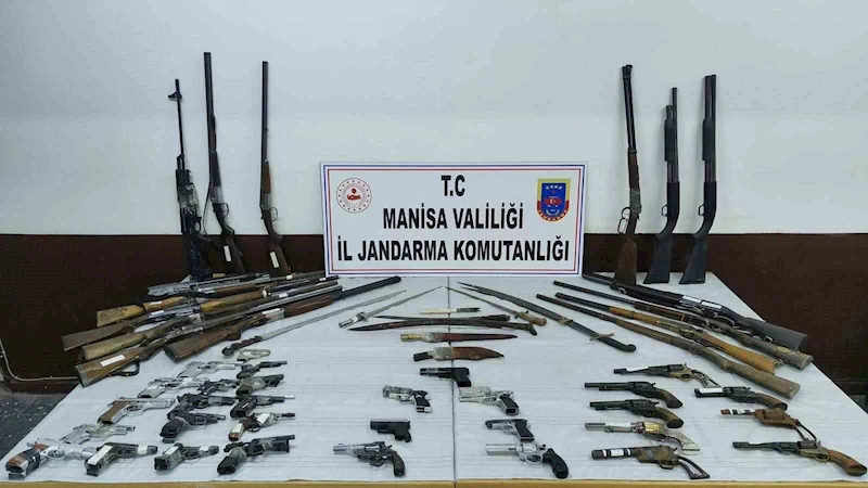 Evlerinden cephanelik çıktı
