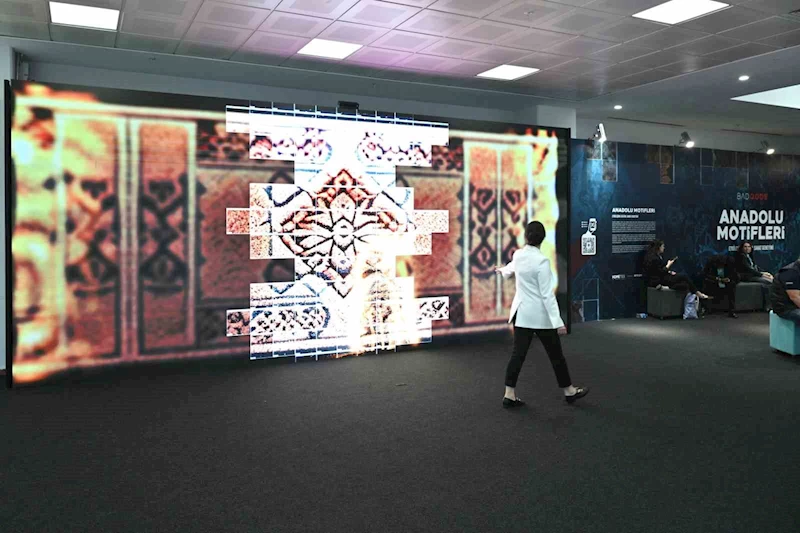 Anadolu motiflerini yapay zeka ile buluşturan sergi HOMETEX’te
