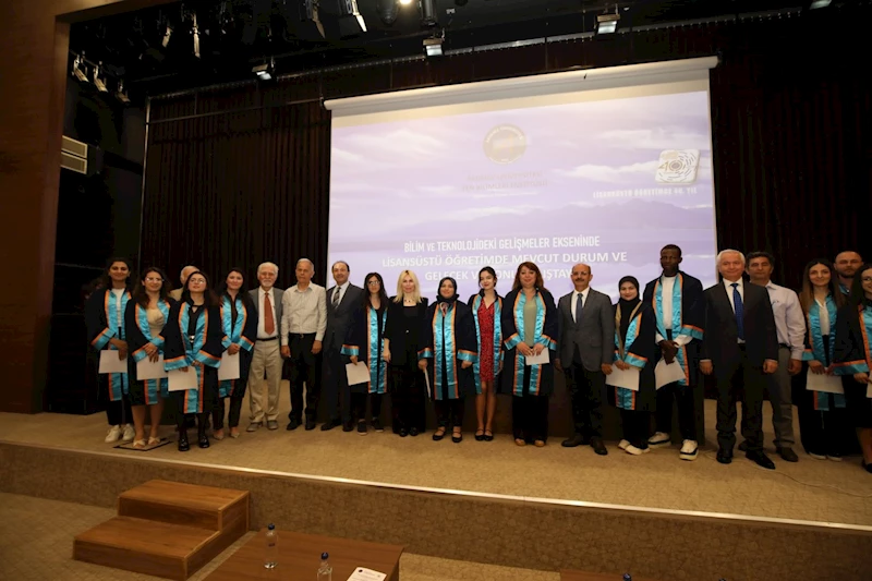 Fen Bilimleri Enstitüsü 40. yılını kutluyor
