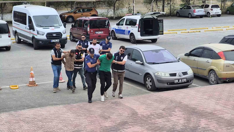 Bodrum’da polise saldıran şüpheliler serbest bırakıldı
