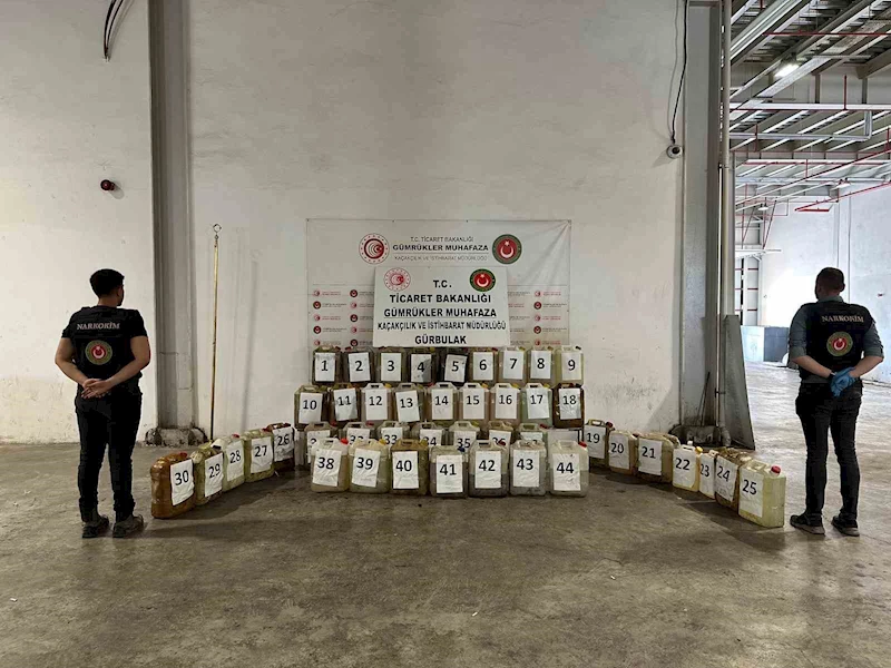 Gümrükler Muhafaza ekipleri, 4 günde yaklaşık 5 milyar 250 milyon lira değerinde uyuşturucu ele geçirdi
