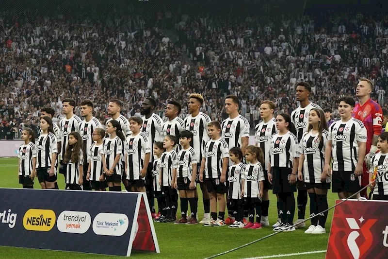 Solskjaer’den 3 değişiklik
